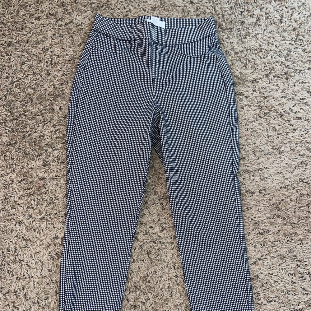 Ivy&Main Tilly’s dogtooth pants